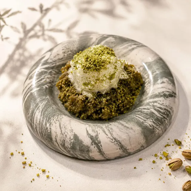 Pistachio dessert