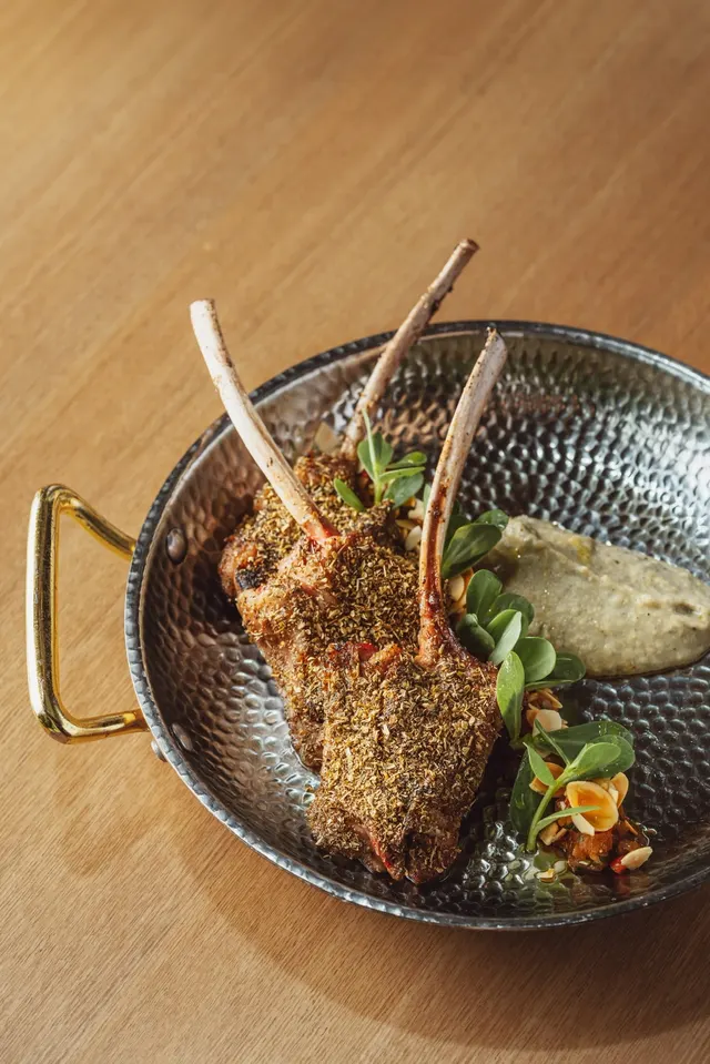 Lamb chops, copper service
